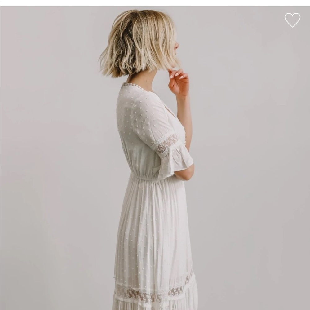 SOLD 🤍✨ Gorgeous MAXI Dress ✨🤍 - Picture 8 of 9
